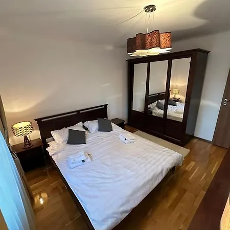 Apartment Cozy Homy Bucharest